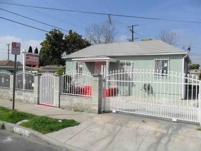 5011 Wadsworth Ave, Los Angeles, CA, 90011