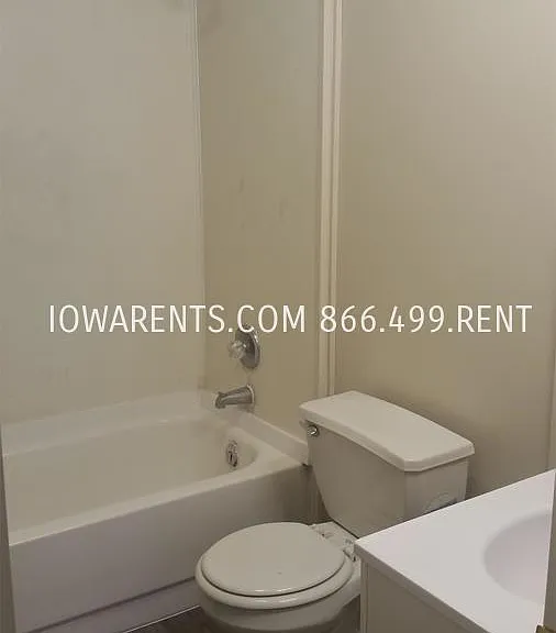 502 E Coolbaugh St #5 — Photo 5