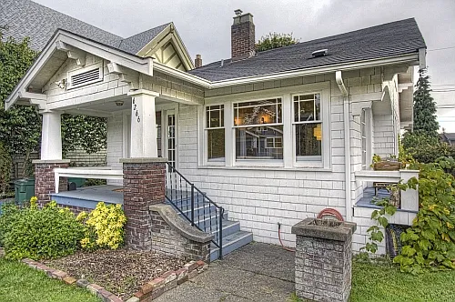 6266 19th Ave NE Photo 1