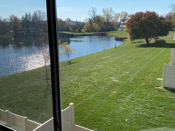 2nd image of 2711 Stone Lake Dr