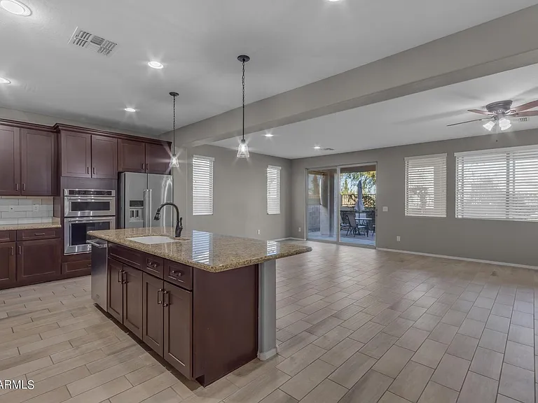 22841 S 225th Pl — Photo 7
