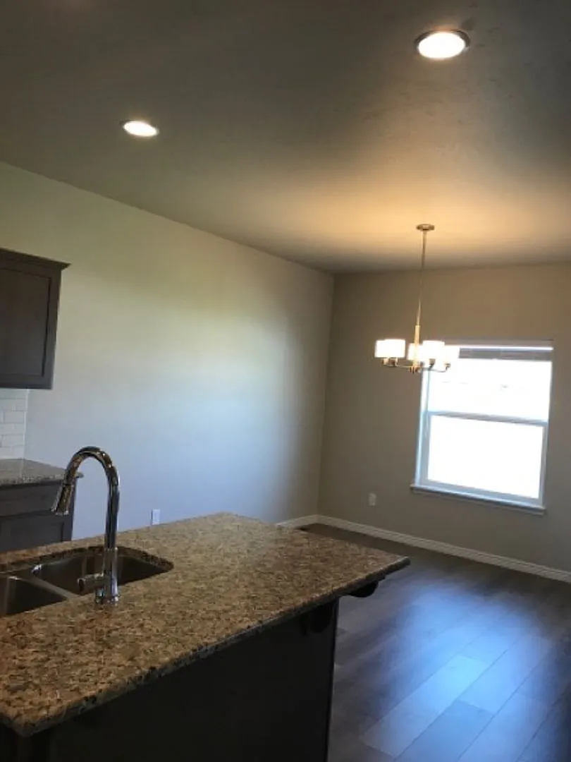 1243 Langford Way — Photo 4