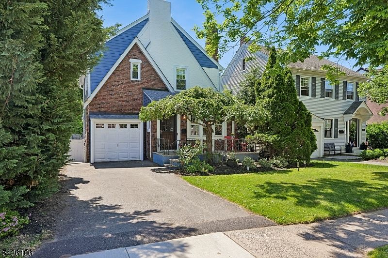 1st image of 54 Mountain Ave