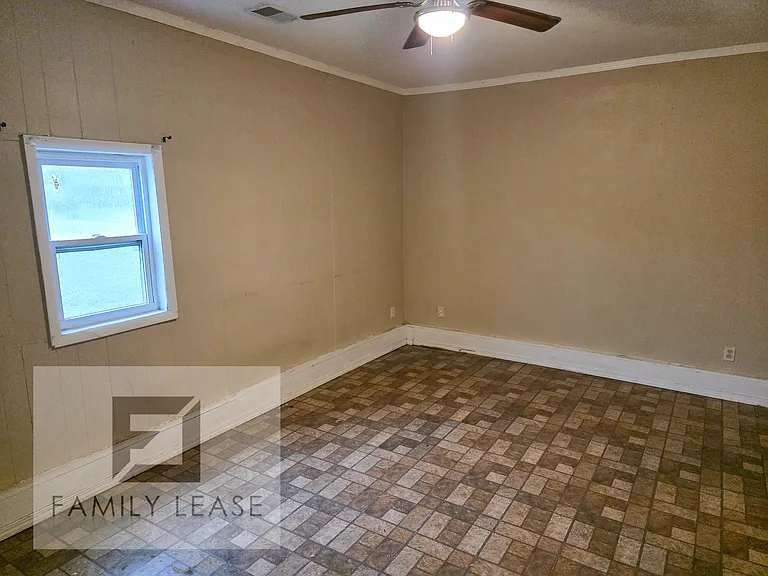903 Saint Matthew Dr — Photo 17