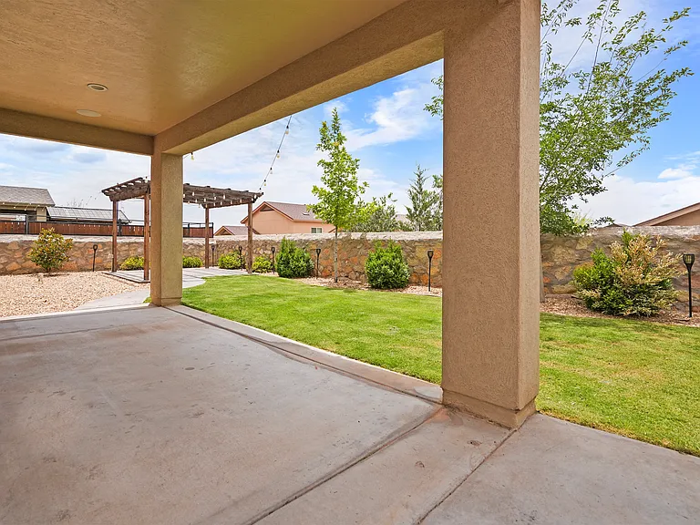 12540 Arrow Weed Dr — Photo 31
