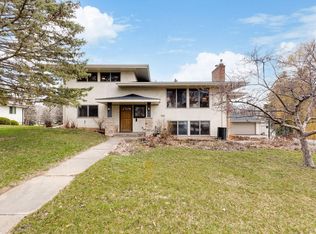 1460 Southridge Ave, Eagan, MN 55121