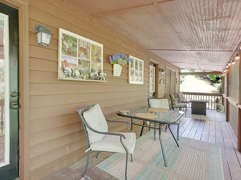 41 Courtside Ct — Photo 18