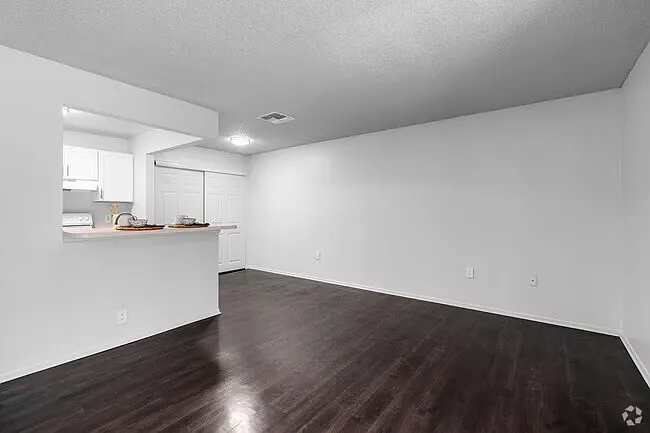 3818 Bay Club Cir — Photo 7