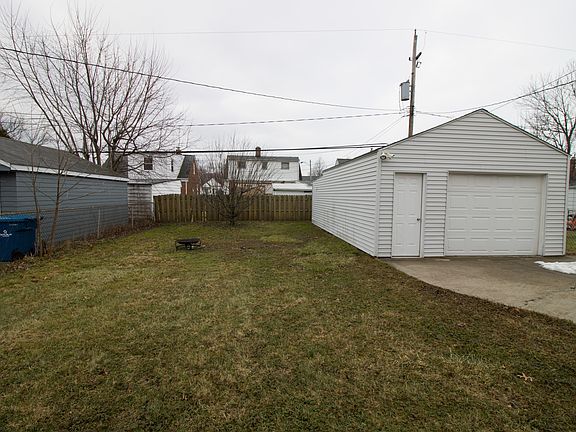 2nd image of 408 E 330th St