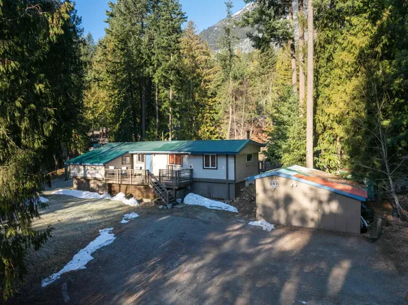 9245 Pemberton Portage Rd, Squamish Lillooet, BC V0N 2K0