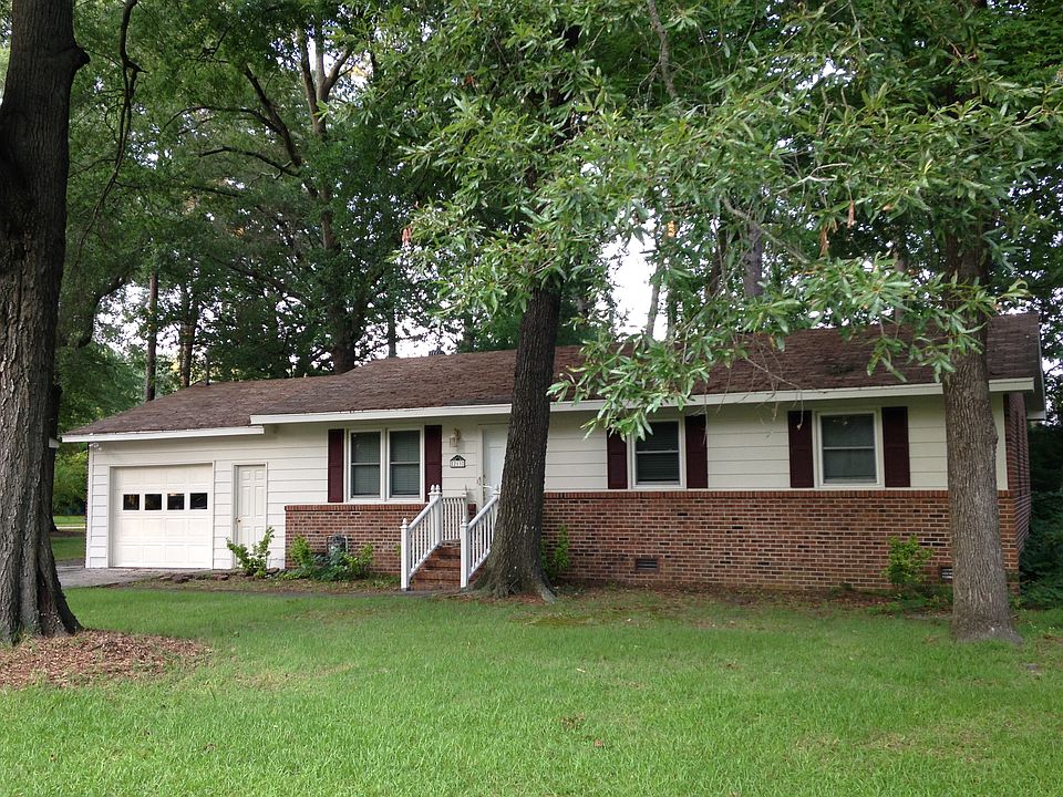 1st image of 213 Tyson Ave