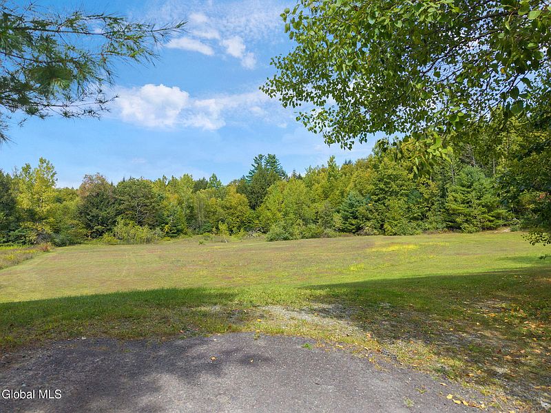 3rd image of L113 Upper Hemlock Ridge Way