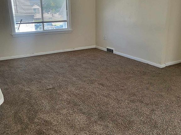 2nd image of 195 4th St #185