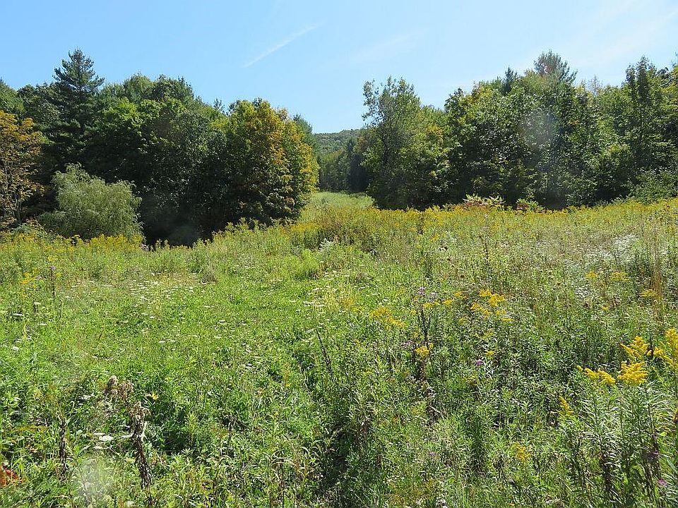 2nd image of 1395 Day Hollow Rd