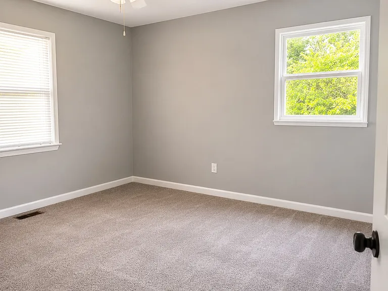 235 Quarry Rd — Photo 9