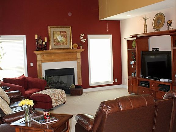 4th image of 213 Lovorn Cir
