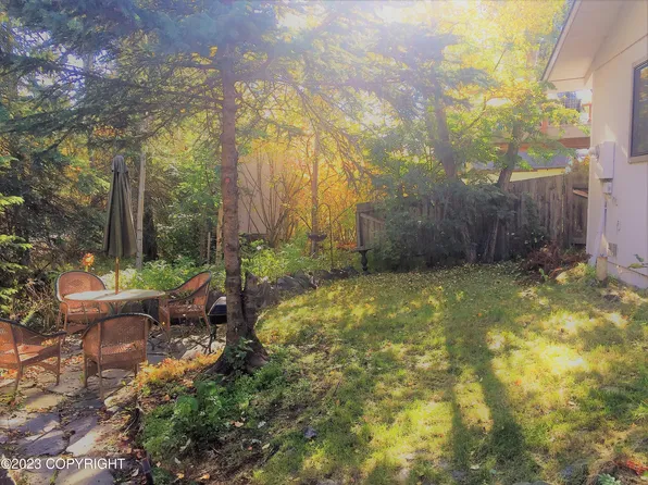 3399 Willow St, Anchorage, AK 99517