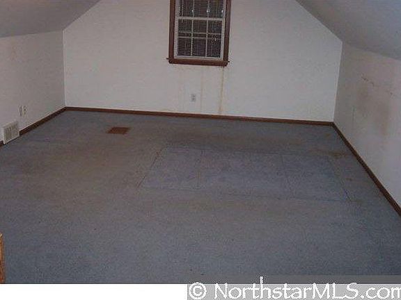 4th image of 7532 Wentworth Avenue