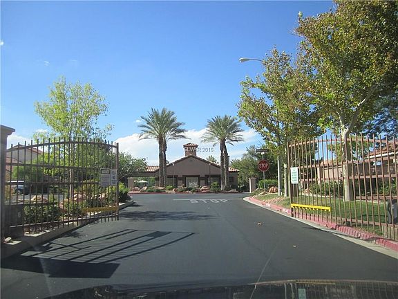 3rd image of 1751 Lily Pond Cir #0