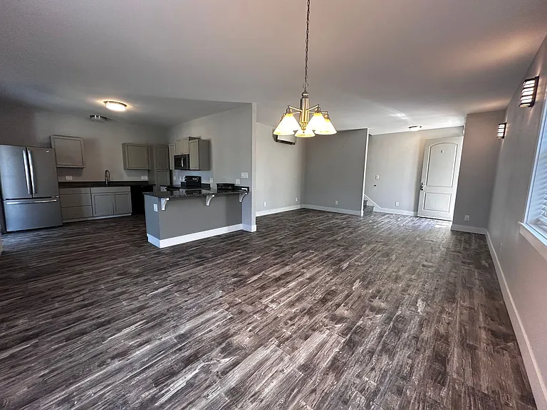 243 & 245 N Thorpe St — Photo 4