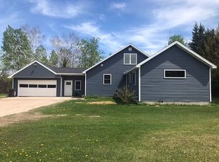 6890 L Rd, Escanaba, MI 49829