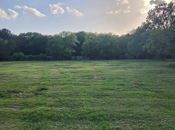 7913 Wayne Way, Rowlett, TX 75088