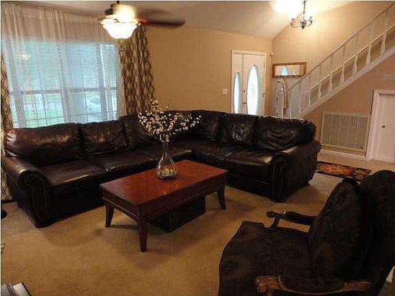 2nd image of 23 Williams Dr