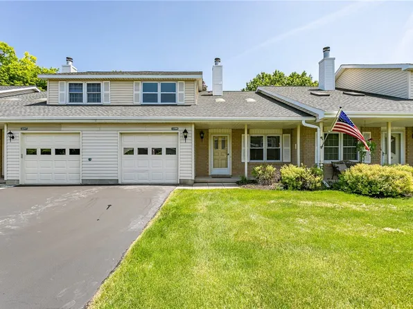 1199 Earls Dr, Victor, NY 14564