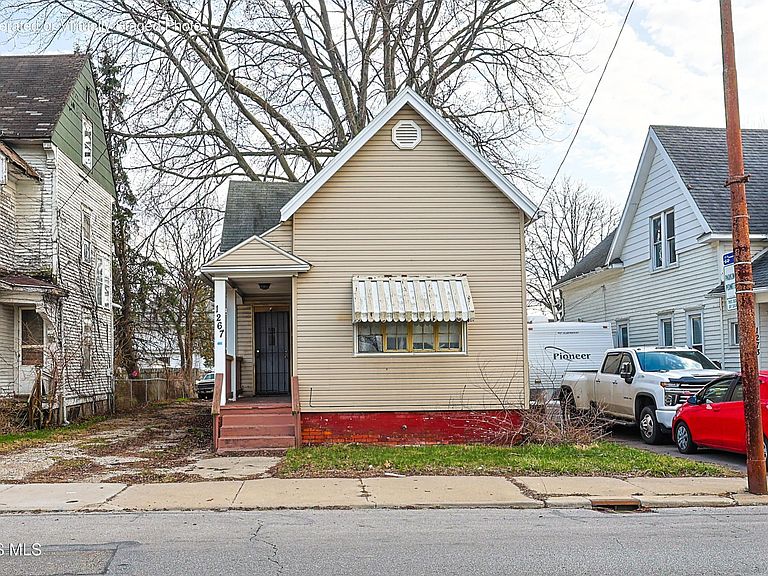 Listing photo 2