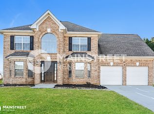 69 Courtneys Ln, Fayetteville, GA 30215