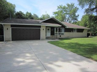 28131 98th St, Trevor, WI 53179