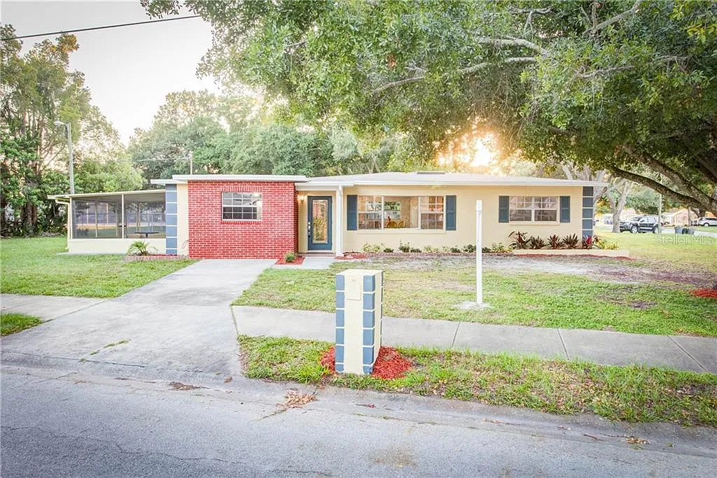 3 bed, 1380 sqft, $2,500 — Photo 1