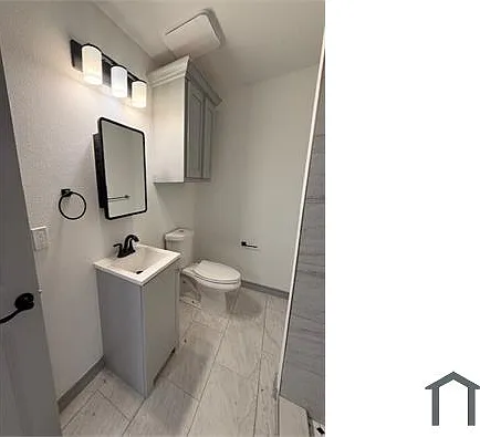 1110 Craig St #D — Photo 5