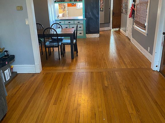 4th image of 2221 W School St Suite 2