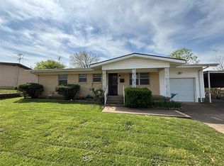 8275 Bangor Dr, Fort Worth, TX 76116