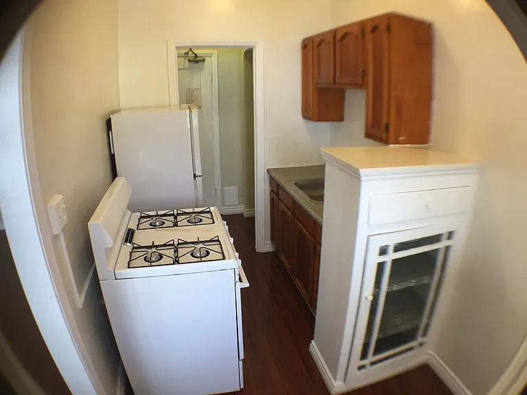 Alexandria Apartments LLC — Photo 21