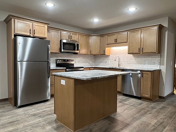 5th image of 4863 Woodland Park Dr