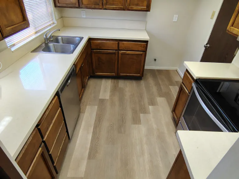 1005 Sylvan Meadows Dr — Photo 19