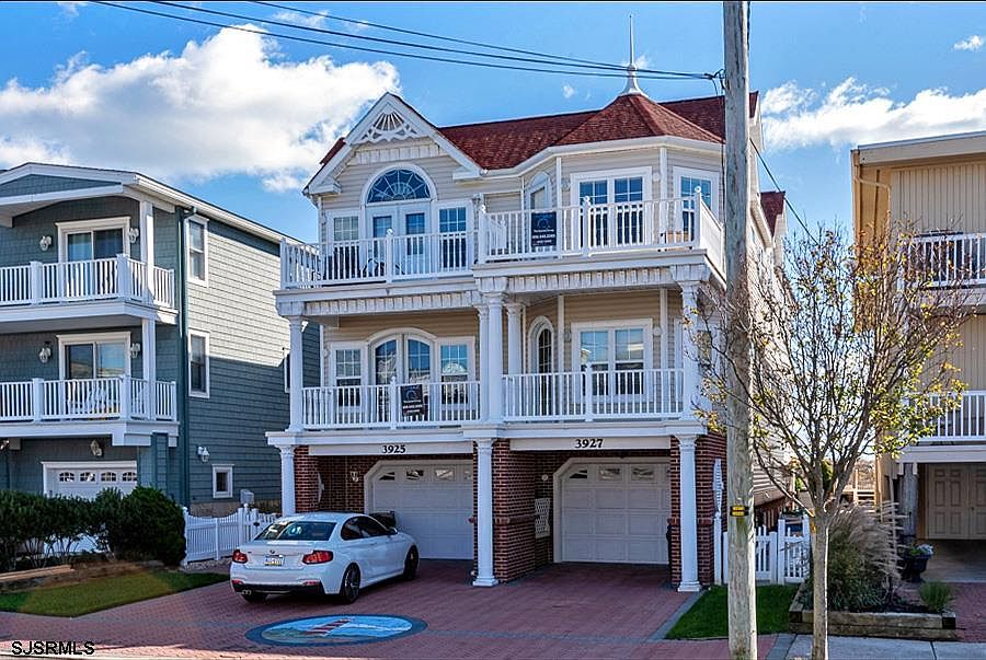 1st image of 3925 Central Ave #27