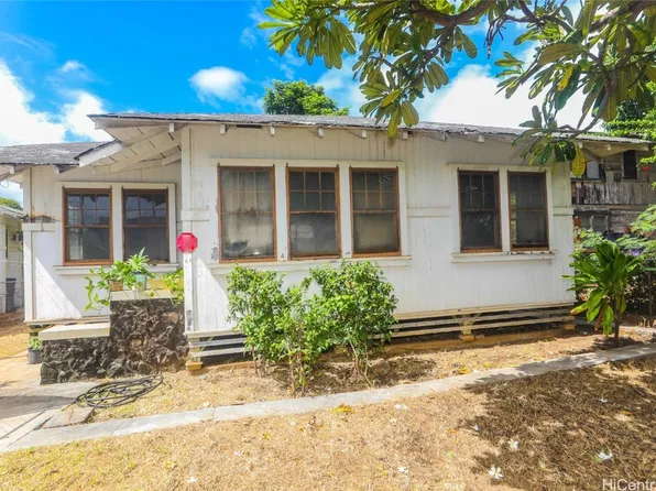848 McCully St, Honolulu, HI 96826