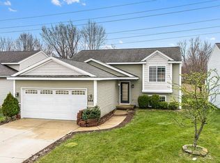668 Silverbrook Dr SE, Kentwood, MI 49548