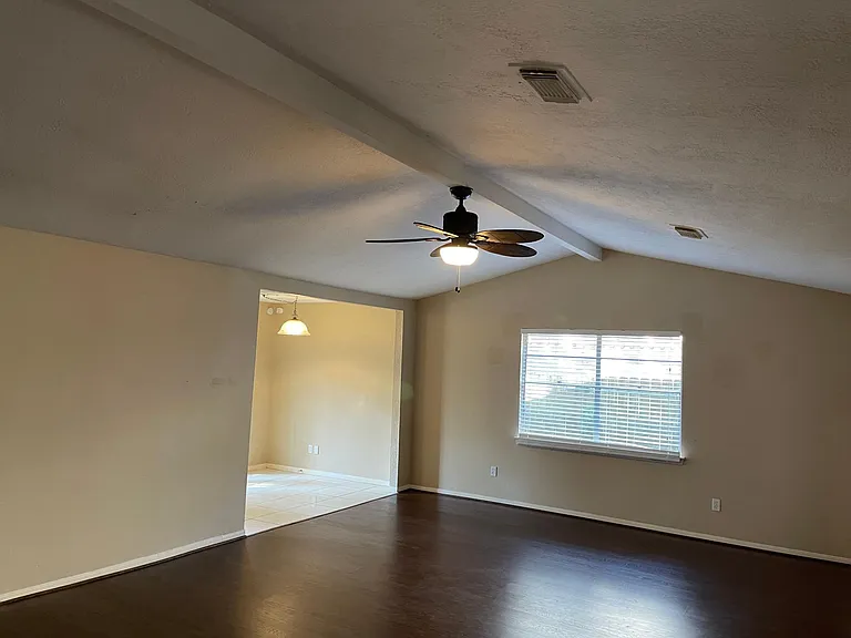 3018 Birch Creek Dr — Photo 6