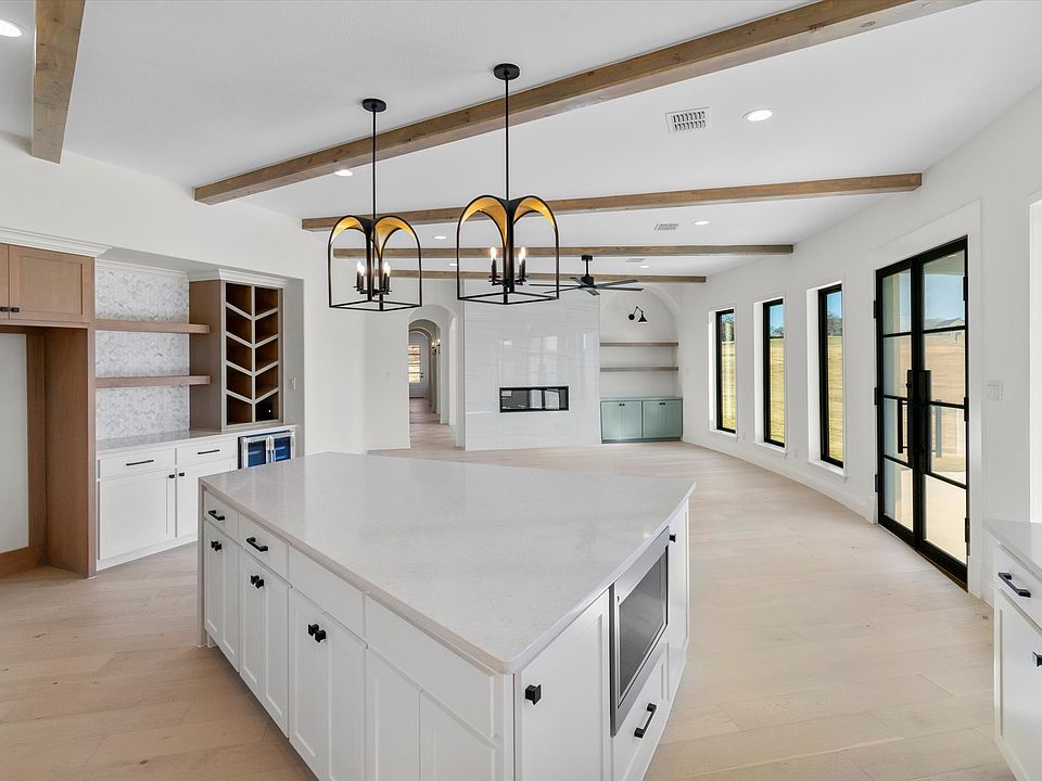 1st image of 2061 Vaquero Dr