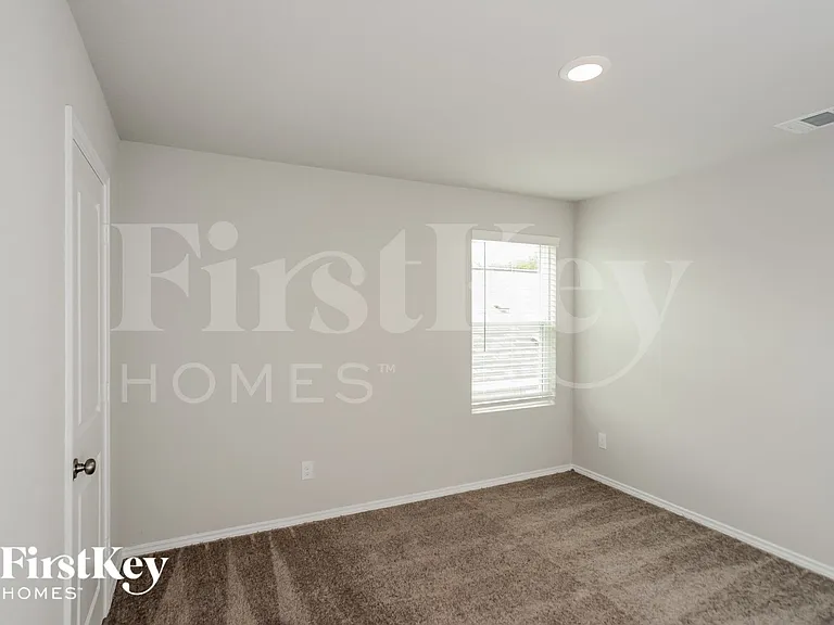 6441 Cotton Rdg — Photo 10