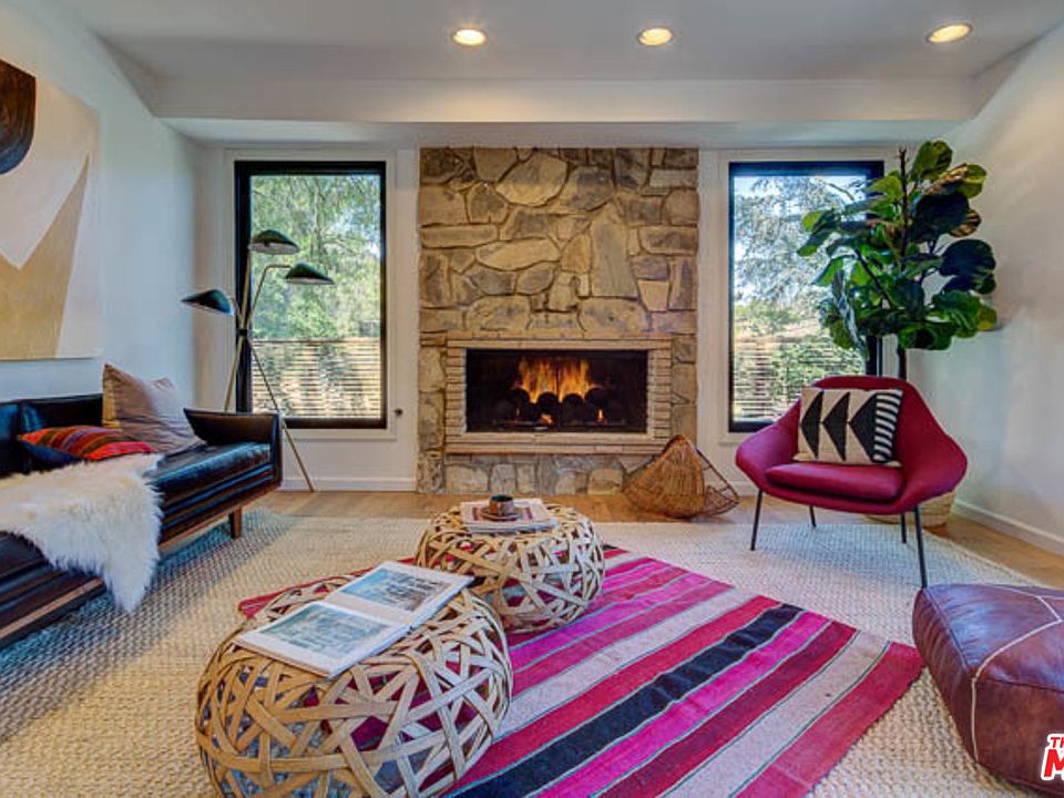 1st image of 3389 Camino De La Cumbre