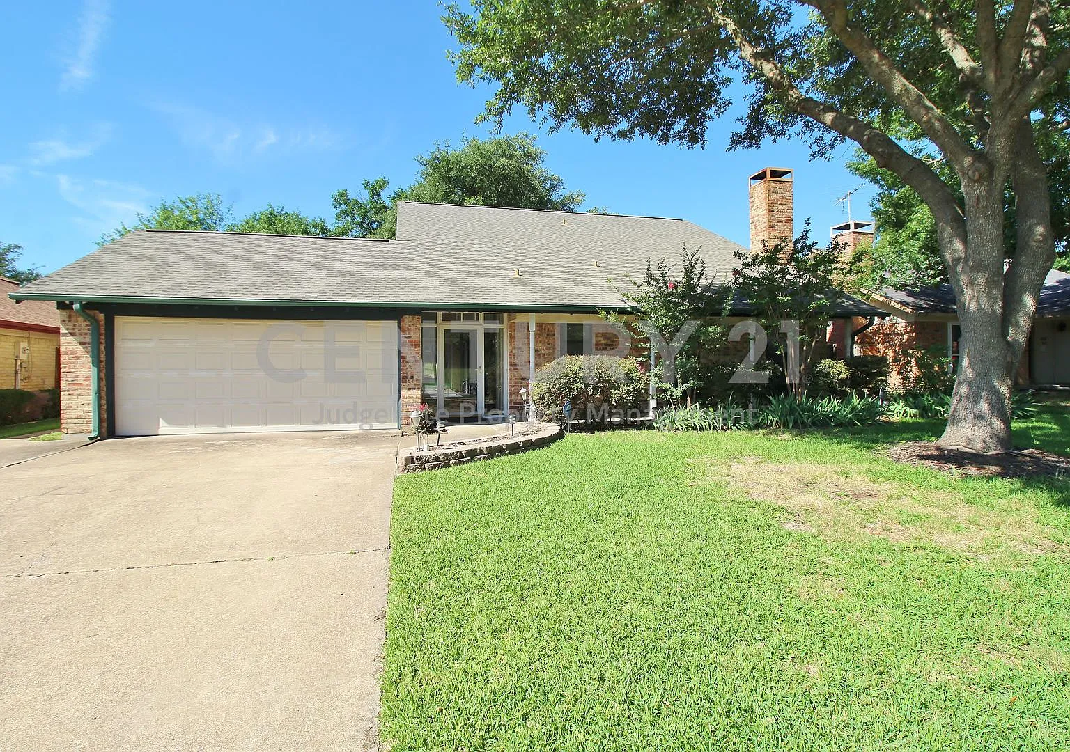 Mid-Century, 2-Story 3/2.5/2 in Mesquite For Rent! — Photo 1