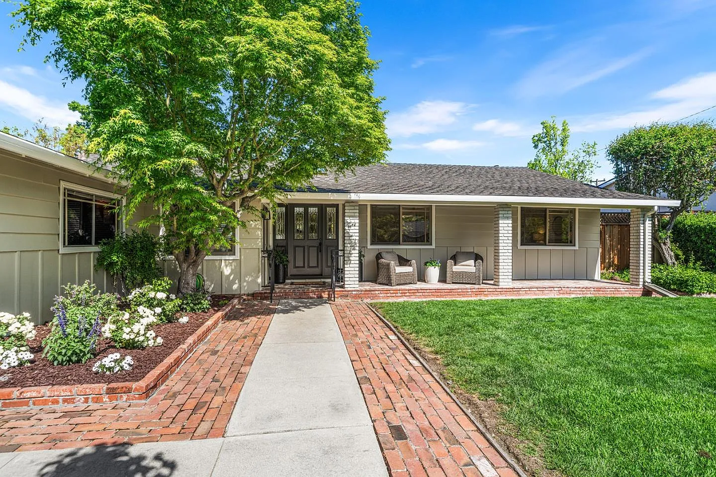 183 Belvue Dr photo 1
