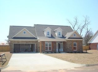 106 Rosa Ln, Midland City, AL 36350