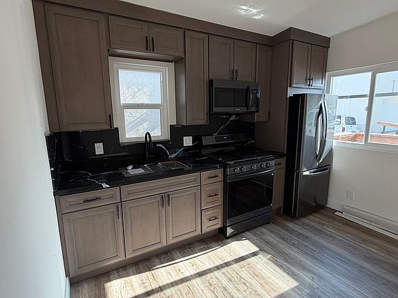4th image of 16507 23rd St #A