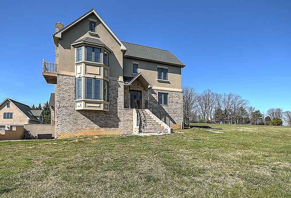 1st image of 348 Kinser Park Ln